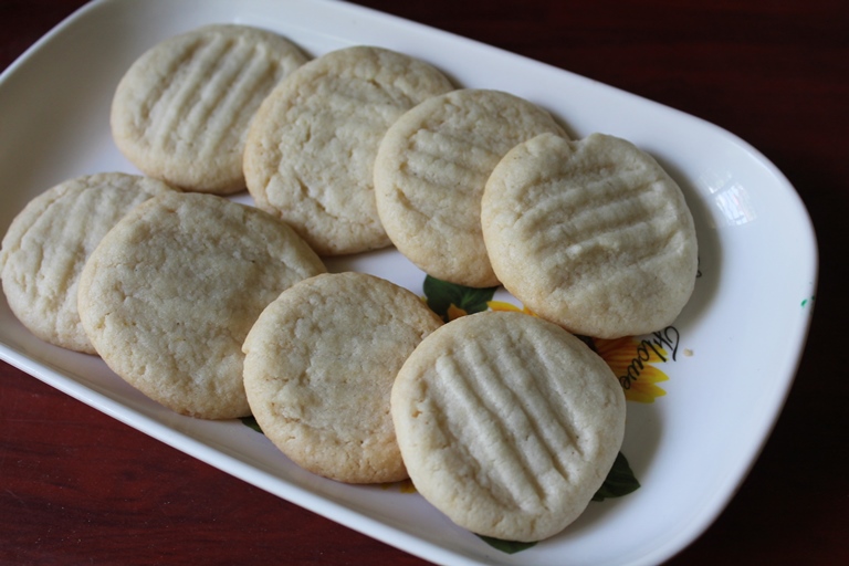 Butter Cookies Recipe / Eggless Butter Cookies 
