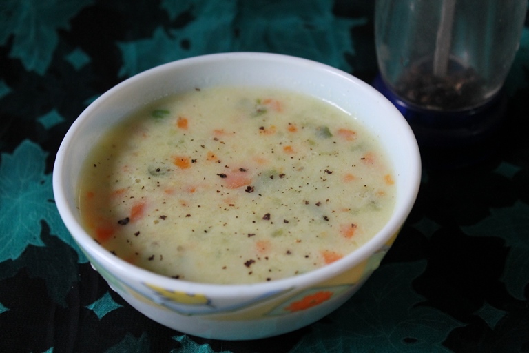 Veg Milk Soup / Vegetable Milk Soup / Creamy Vegetable Soup with Milk 