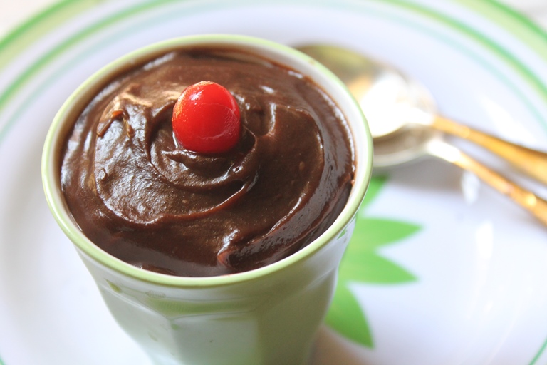 Easy Chocolate Pudding Recipe / Eggless Chocolate Pudding Recipe 