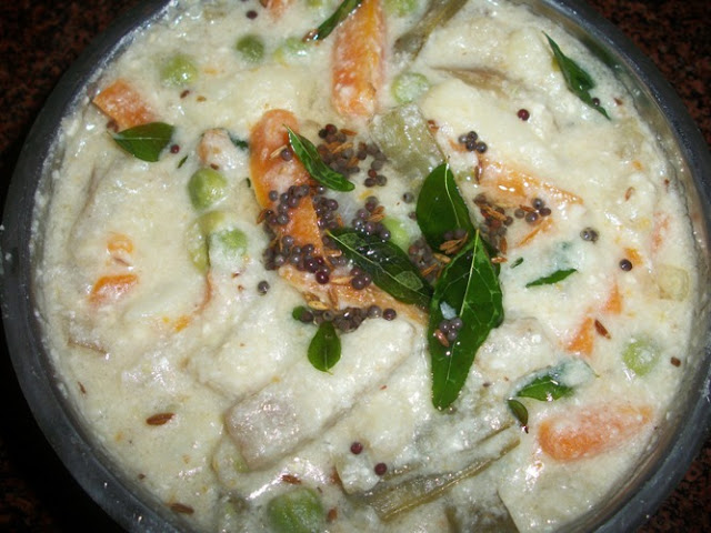 Malabar Avial(Mixed Vegetables cooked with Coconut) 